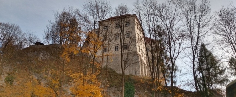 Powiększ obraz: Zamek w Pieskowej Skale